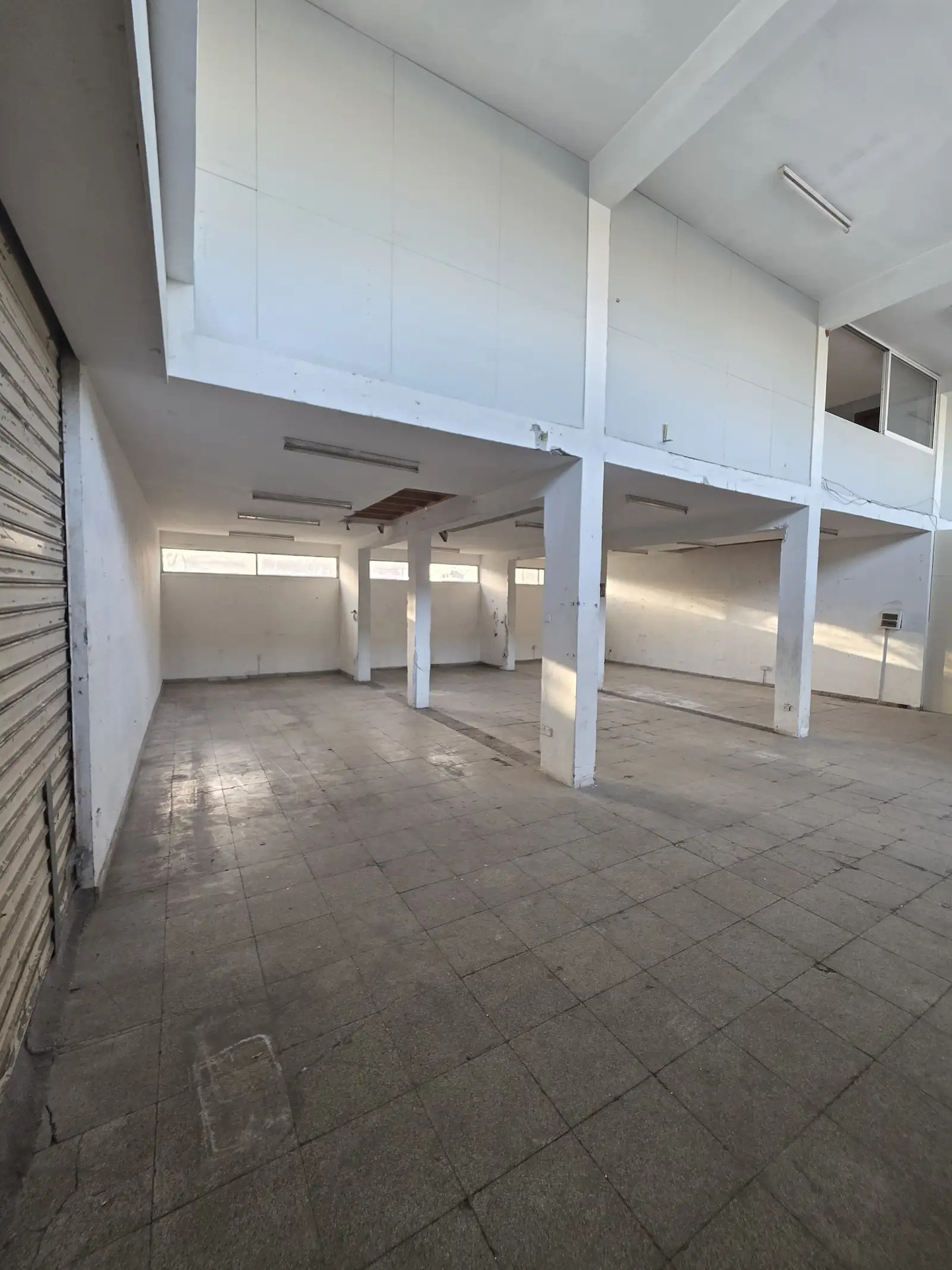 Spacious Commercial Space in Central Limassol – Storage & Office Combined