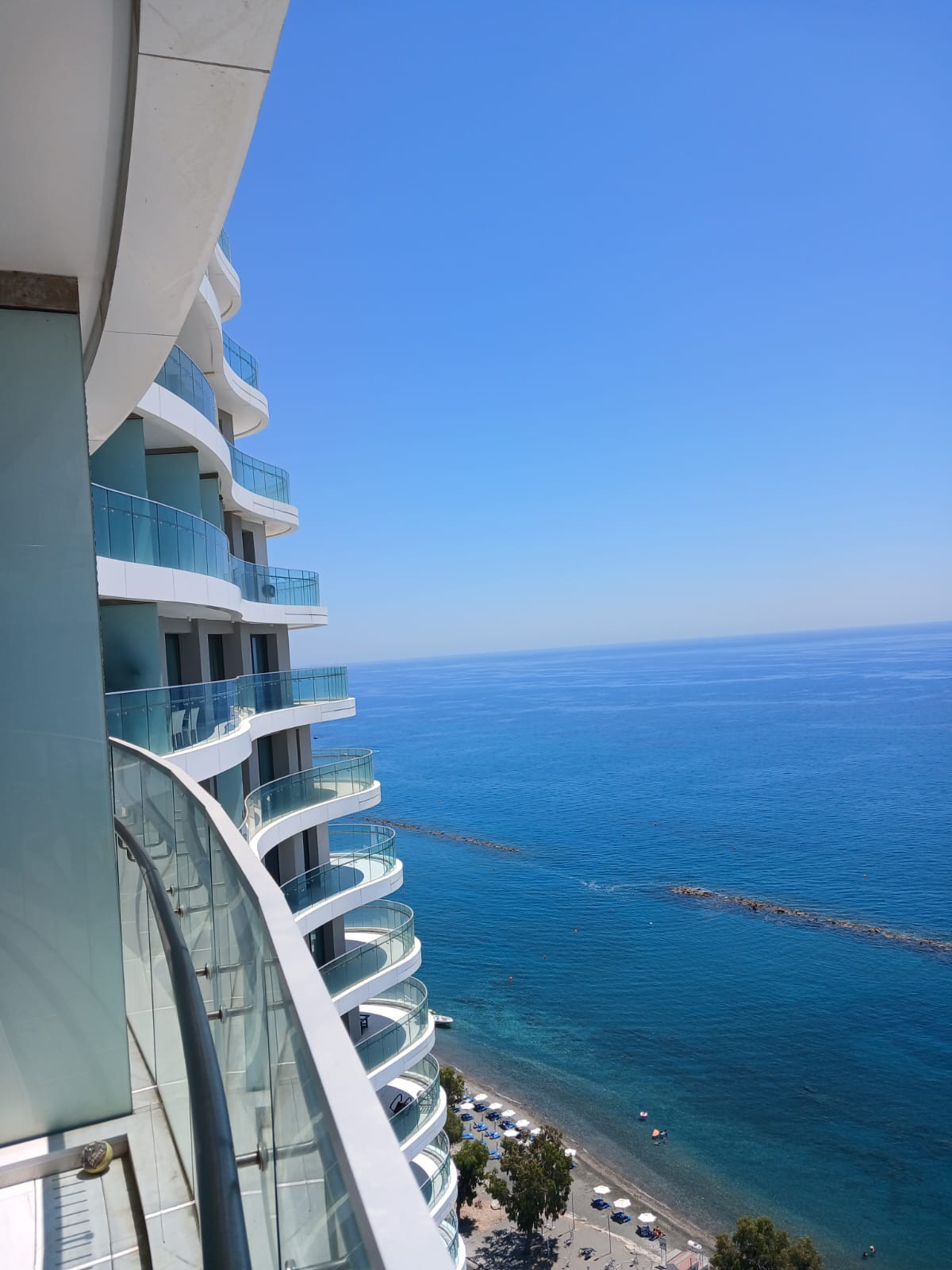 Furnished 3-Bedroom Seafront Apartment in a Resort Complex