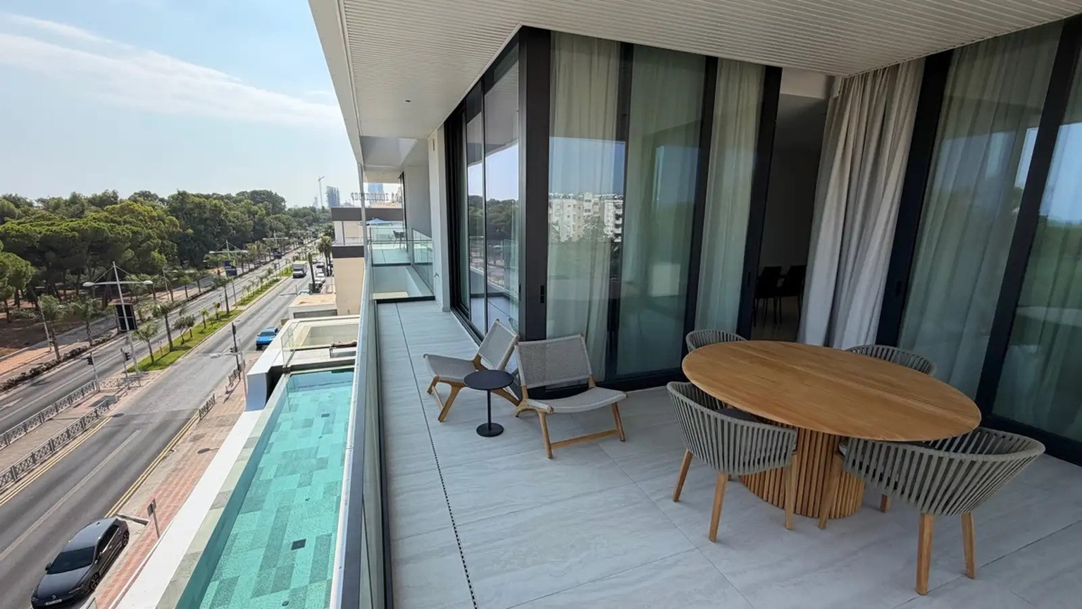 Modern 2-Bedroom Apartment with Full AC in Germasogeia Tourist Area *