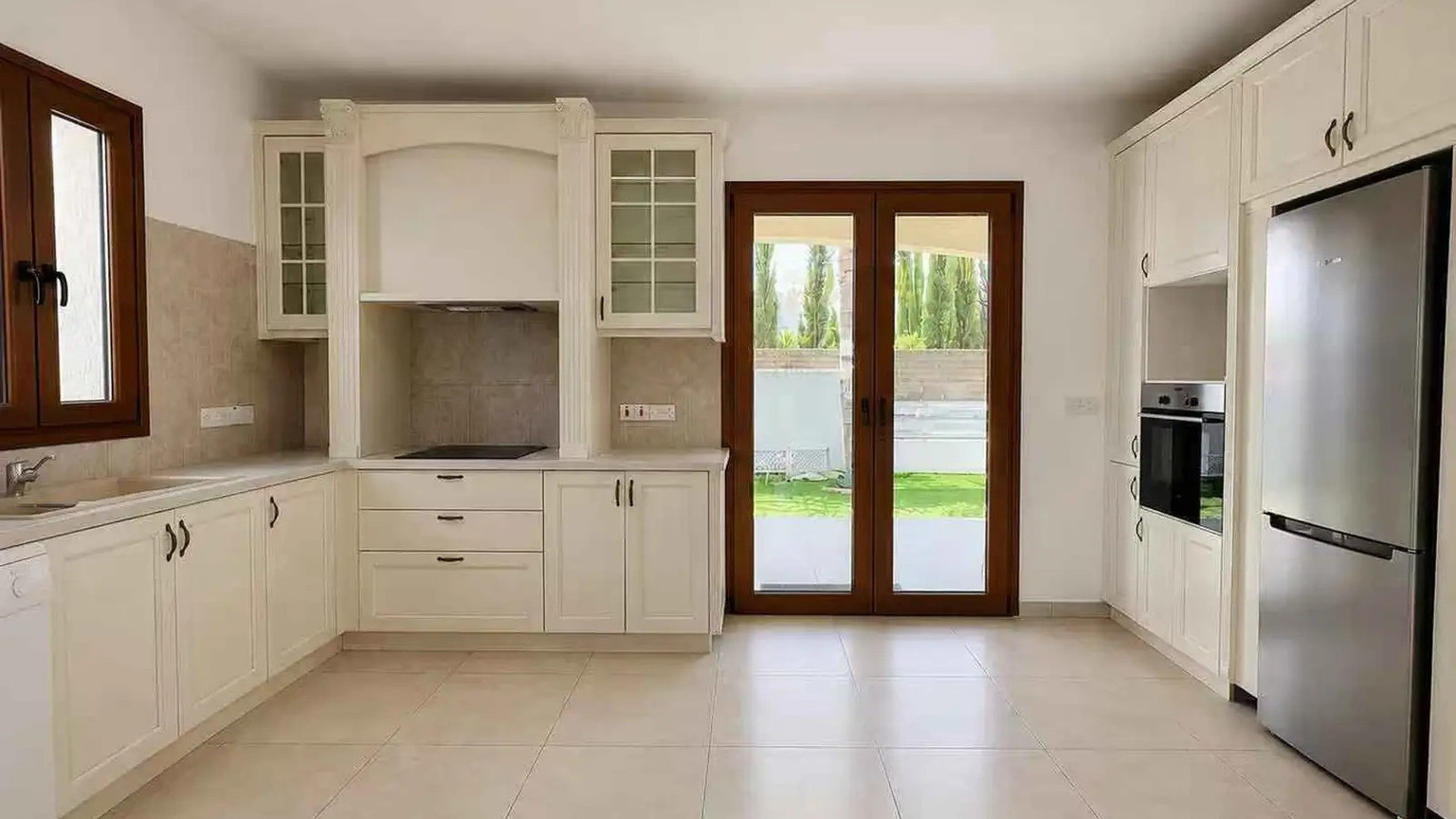 Spacious Semi-Furnished 4-Bedroom Detached House in Agios Athanasios