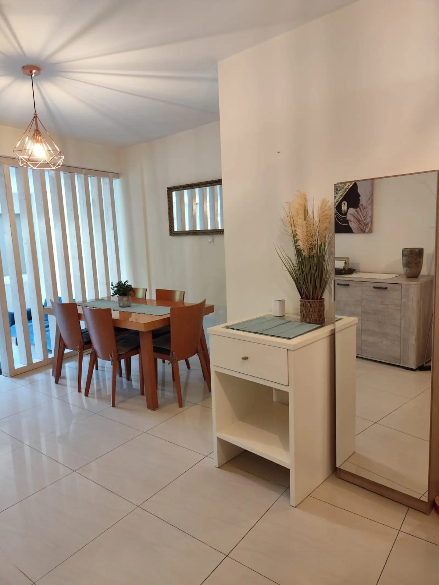 Spacious 3-Bedroom Apartment in Neapolis