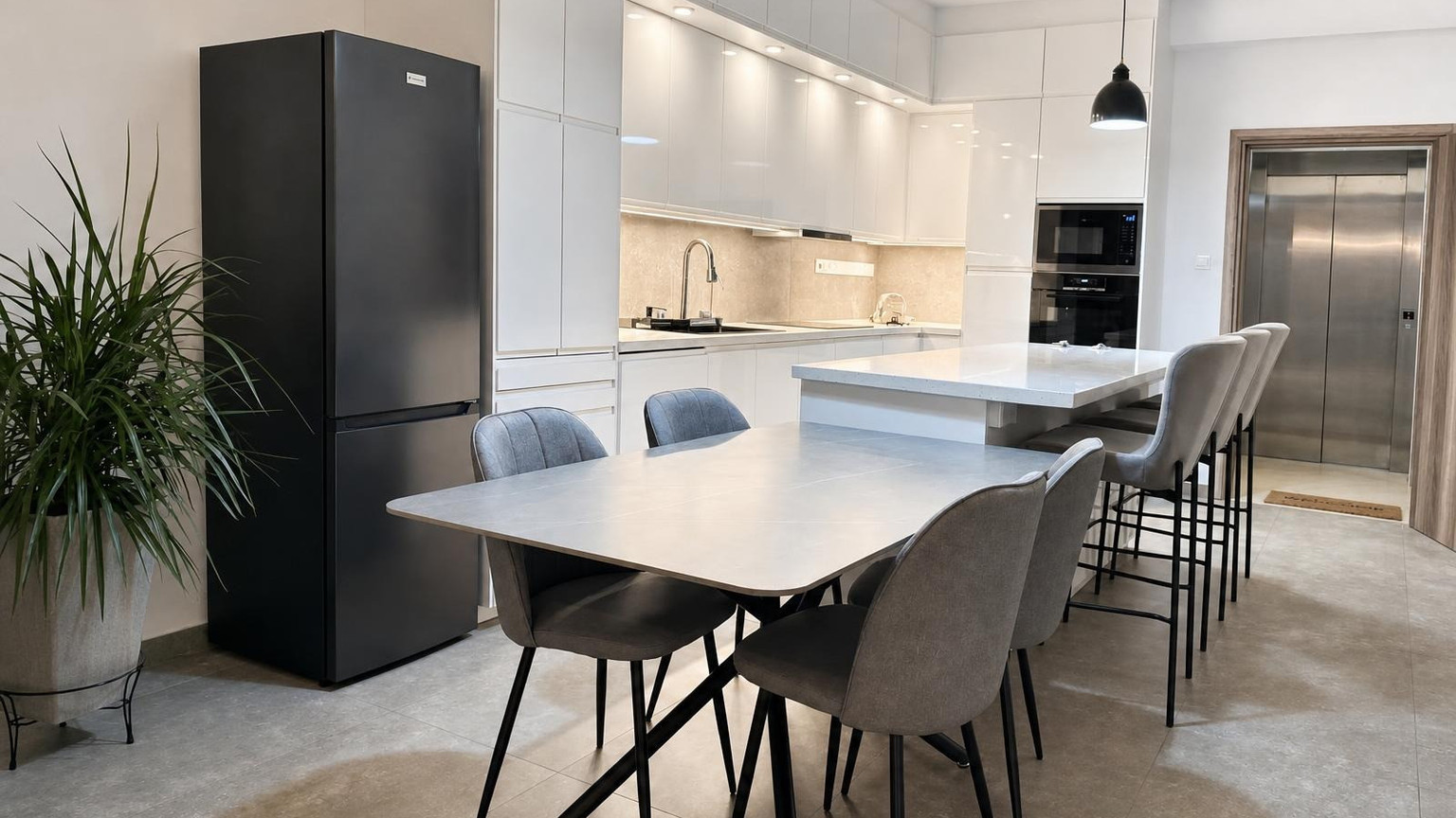 Modern 2-Bedroom Apartment with Full Comfort in Agios Athanasios