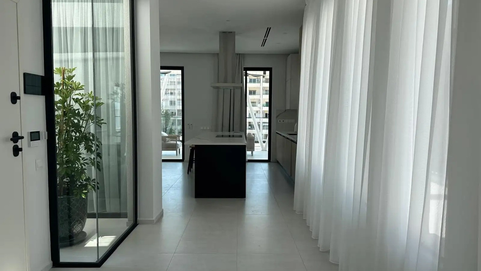 Modern 3-Bedroom Penthouse in Neapolis, Brand New, Fully Furnished
