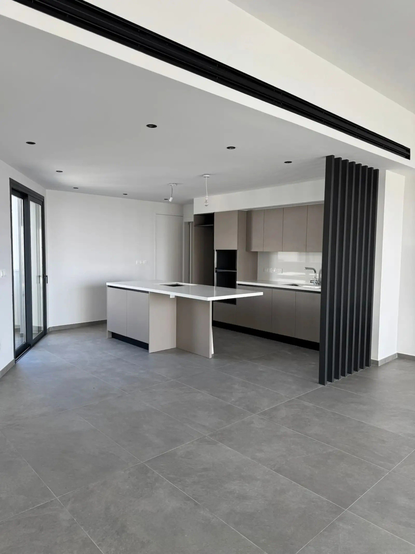 Modern 3 Bedroom Penthouse with Rooftop Garden in Germasogeia