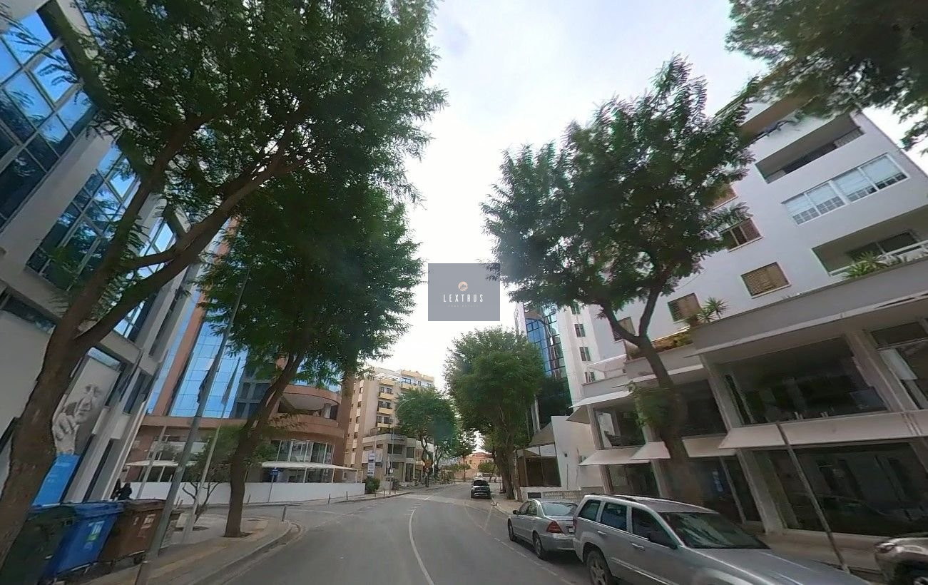 Shop consisting of two floors in the very central and popular Pindarou Street in the Center of Nicosia. 10058