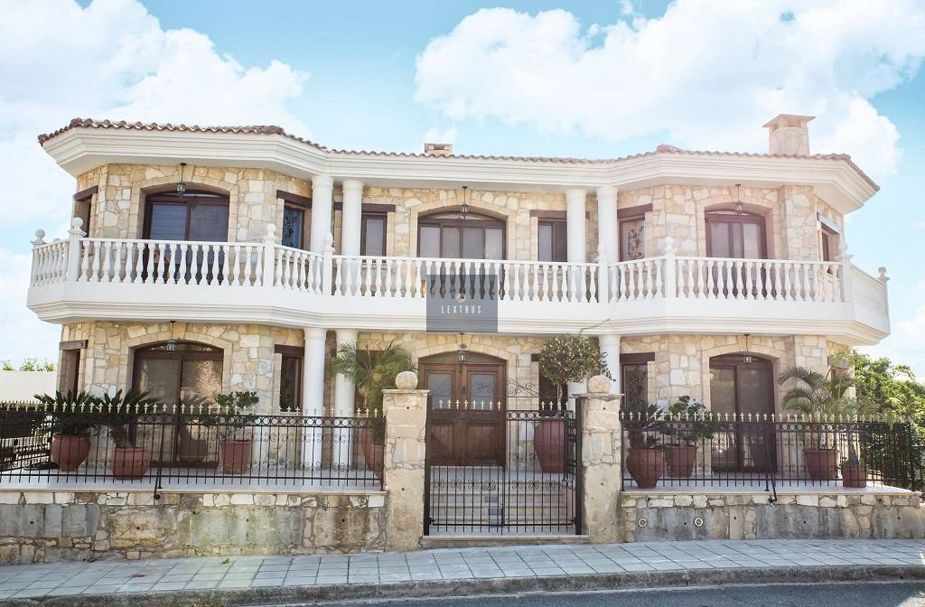 A Luxury 6 Bedroom Villa Situated Only 5 km from the Sea, in a very executive area with Mountain and Sea View in Agia Fyla Limassol — for rent in Agia Fyla, Limassol, Cyprus