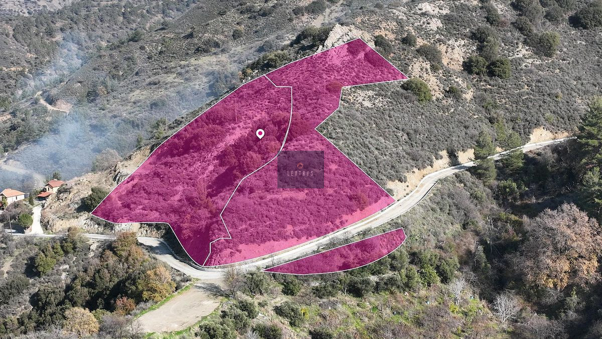 Three Residential and Agricultural Fields in Nicosia, Moutoullas. 13696