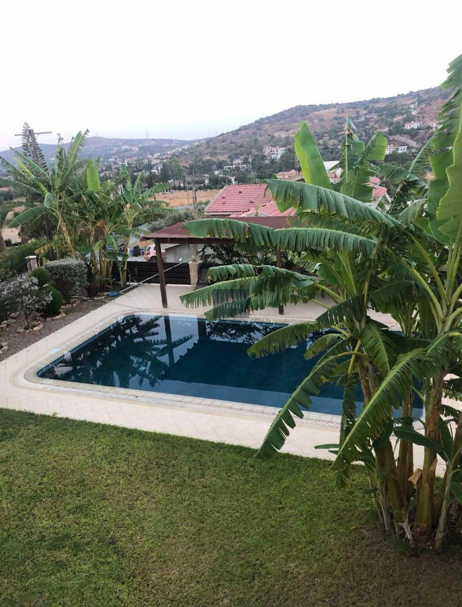 4-bedroom Villa in Parekklisia, Limassol