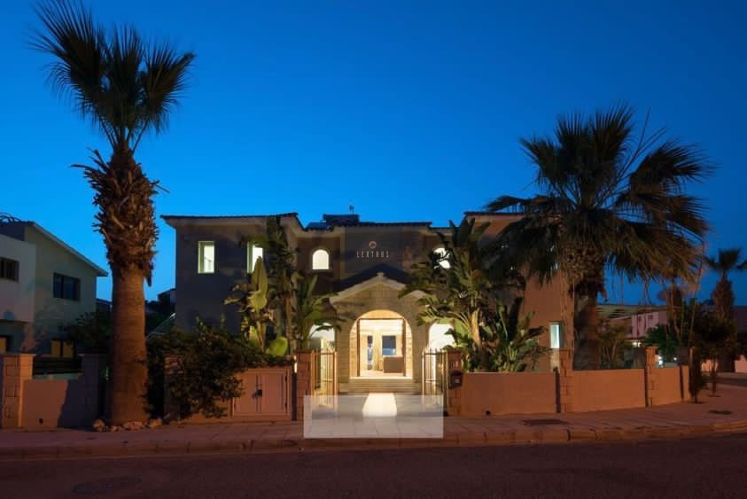 6-bedroom House in Agios Theodoros, Paphos