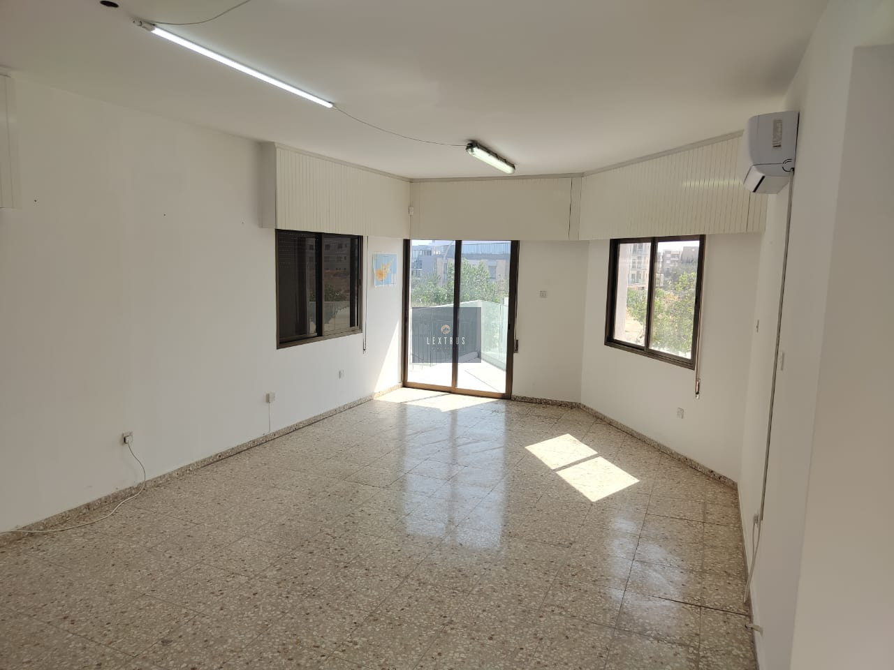 Top Floor Office for Rent 135 Sq.m. with Verandas Agios Athanasios, Limassol — property for rent in Agios Athanasios, Limassol, Cyprus