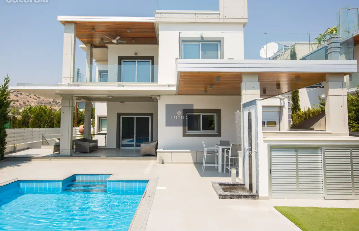 Fully Furnished Villa with Pool and fireplace in Agios Tychonas — for rent in Agios Tychonas, Limassol, Cyprus