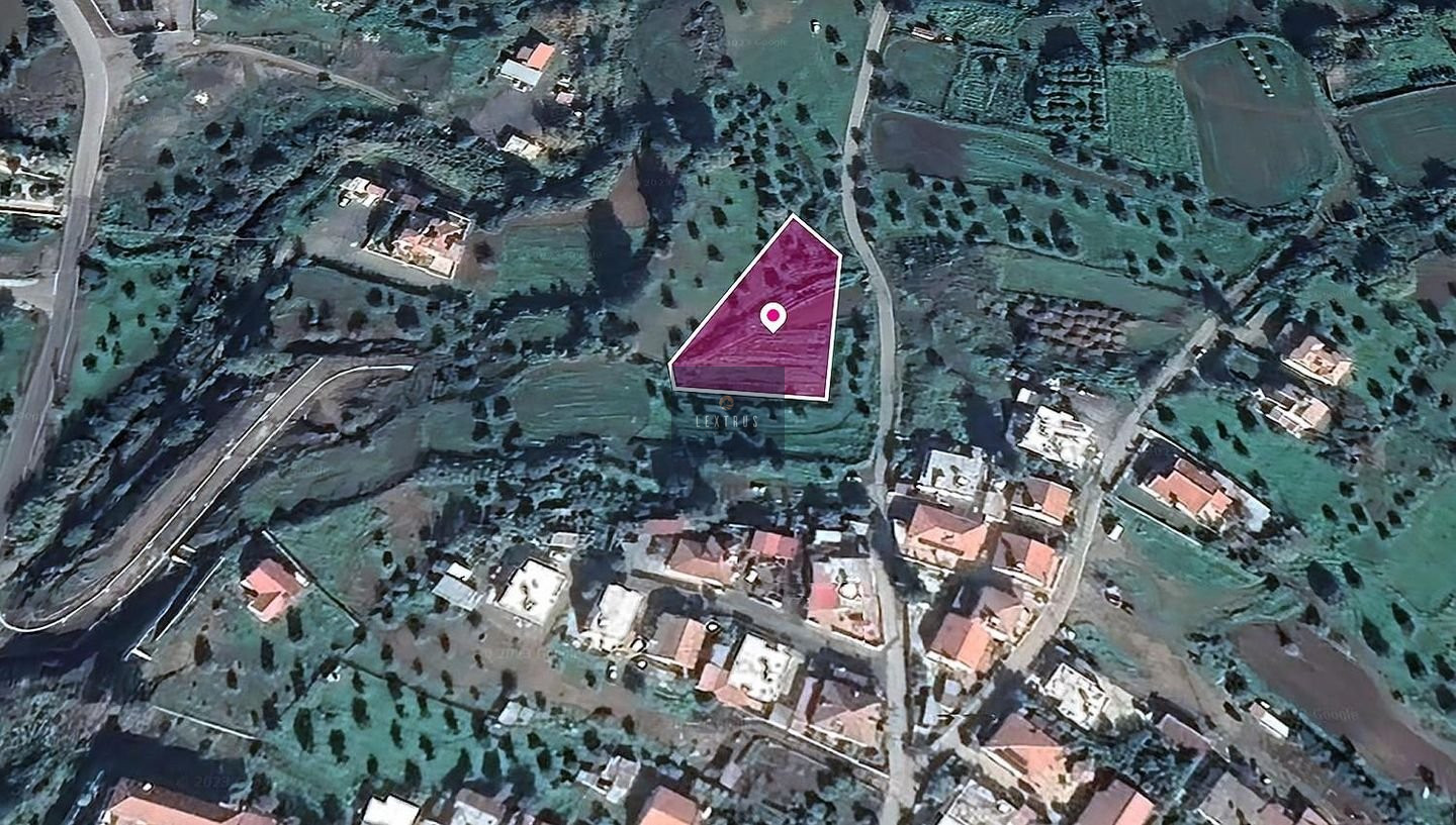 Residential field in Lythrodontas, Nicosia
