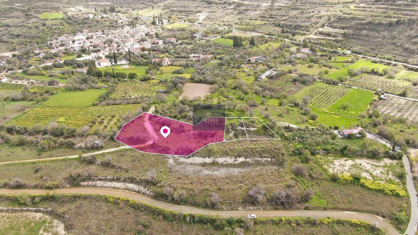 Share Residential Field, Praitori, Paphos