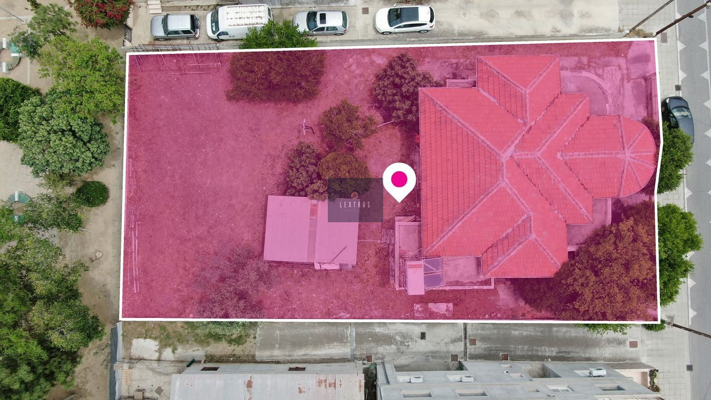 Building Plot in ,