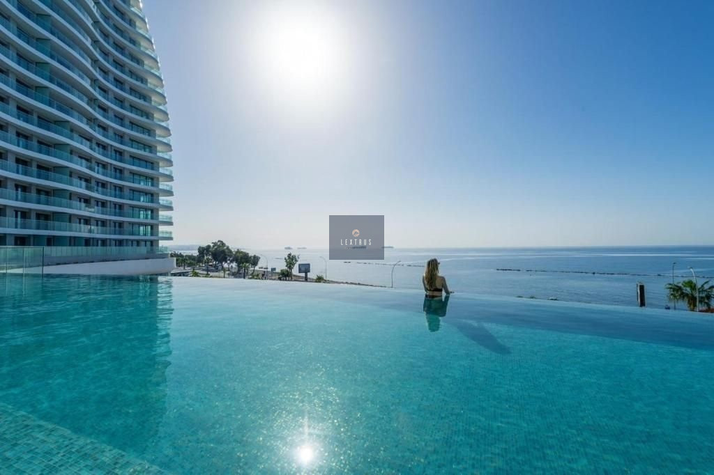 Luxurious 2-Bedroom Ultra-Luxury Seafront Apartment Limassol 17563