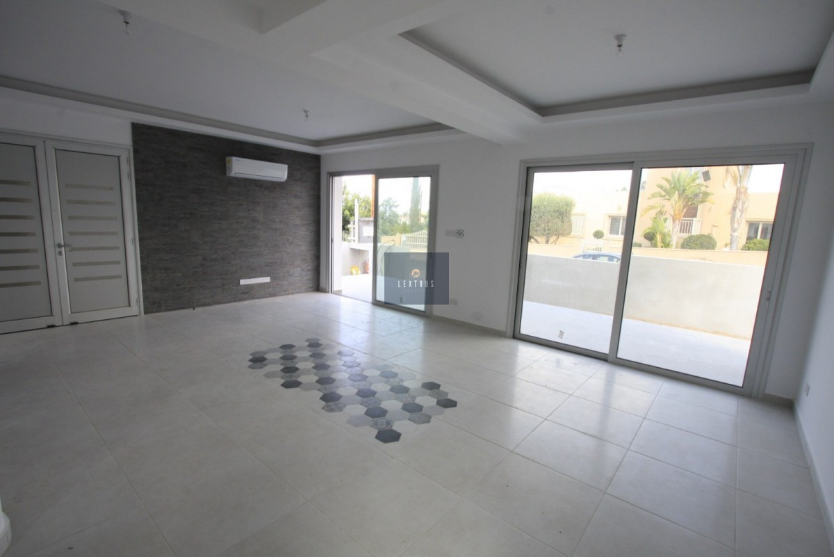 5-bedroom Villa in Paphos - Anavargos, Paphos