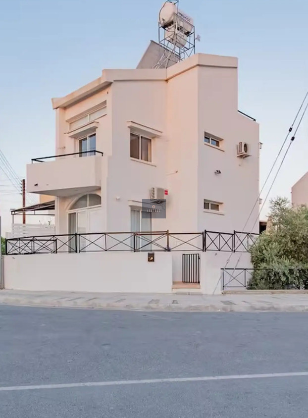 Modern 3 Bedroom House in Oroklini, Larnaca