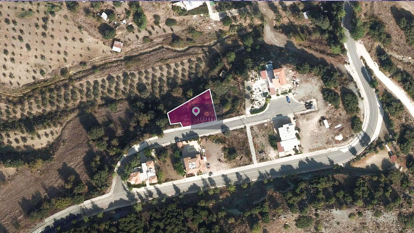 Building Plot in ,