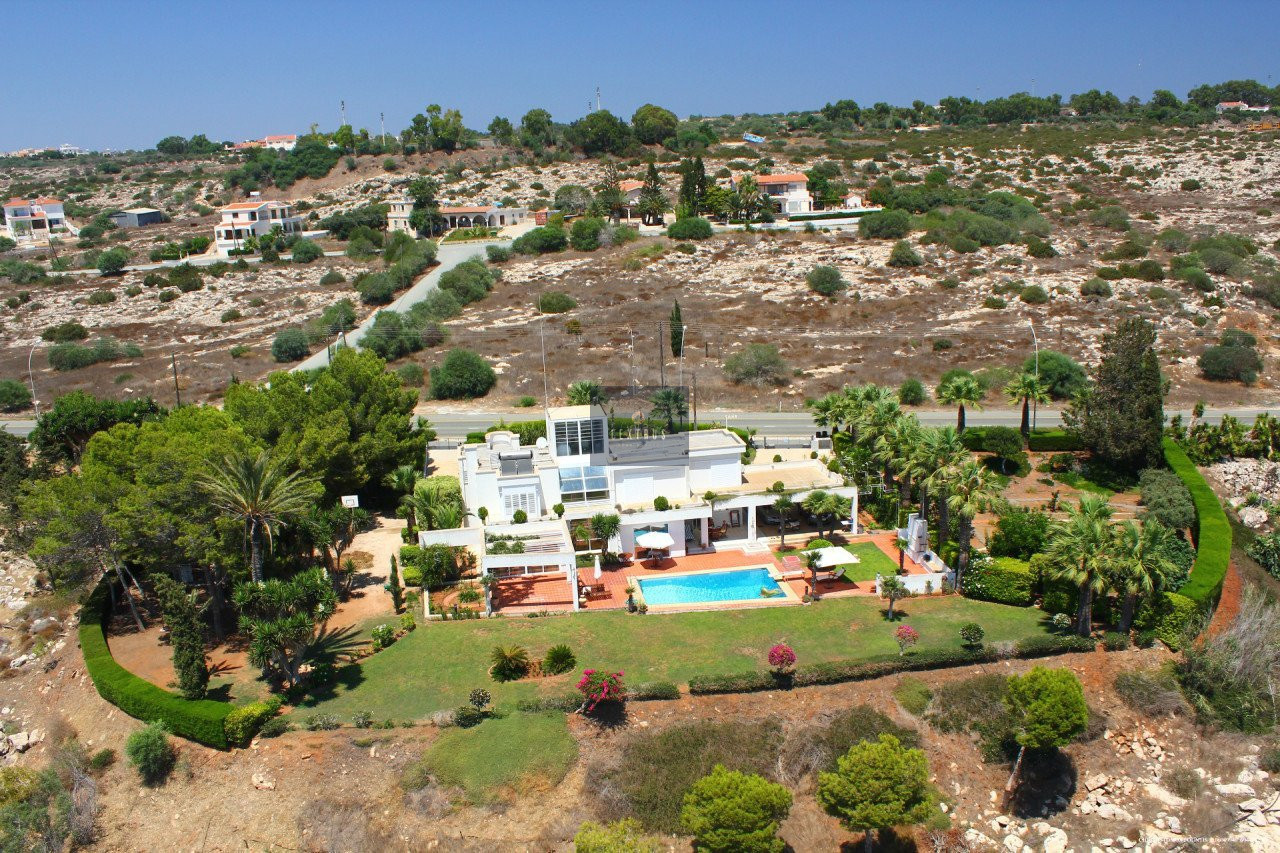 Luxury 3-Bedroom Villa with Panoramic Sea Views in Ayia Napa