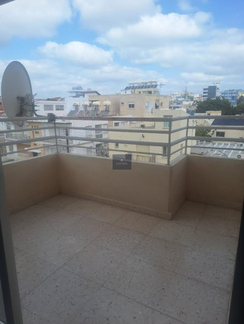 Spacious 3-Bedroom Apartment in Mesa Geitonia, Limassol 18276