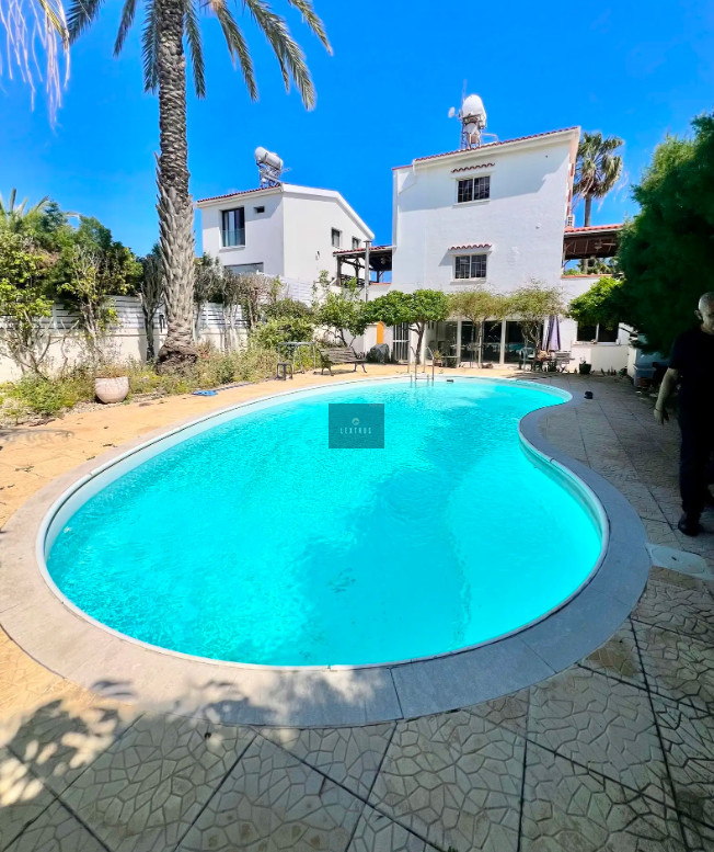 MODERN 5 BEDROOM HOUSE WITH POOL IN OROKLINI, LARNACA — for rent in Oroklini Tourist Area, Larnaca, Cyprus