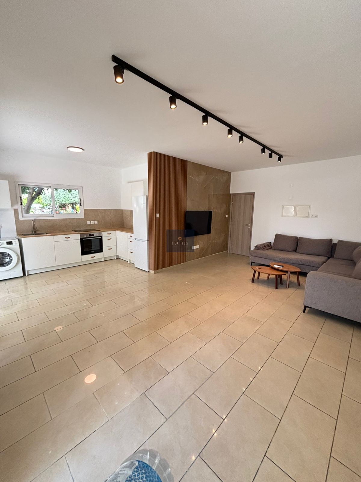 Modern Furnished 2 Bedroom Apartment in Petrou Kai Pavlou