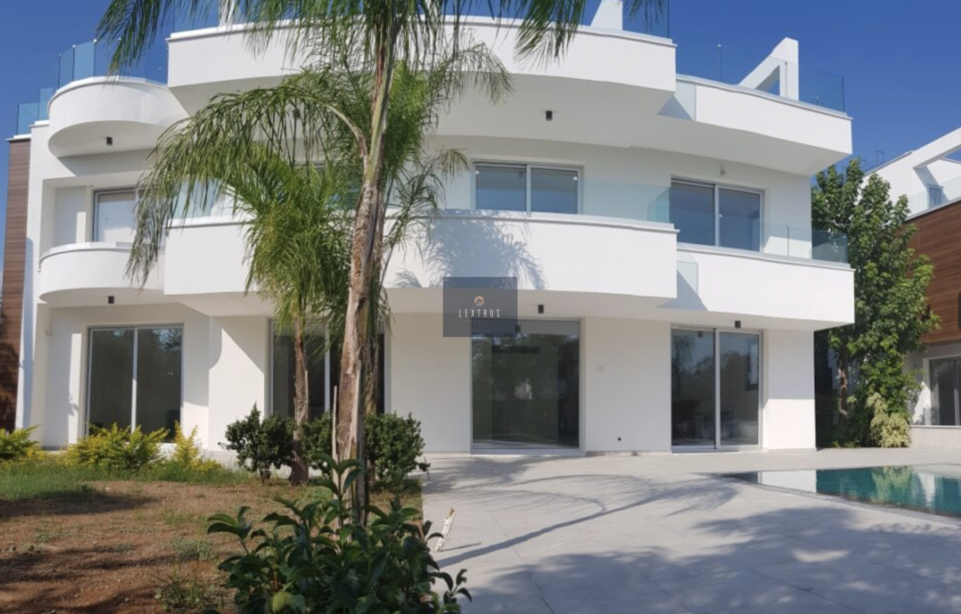 Luxury 5-Bedroom Villa for Sale in Germasogeia, Limassol 18462