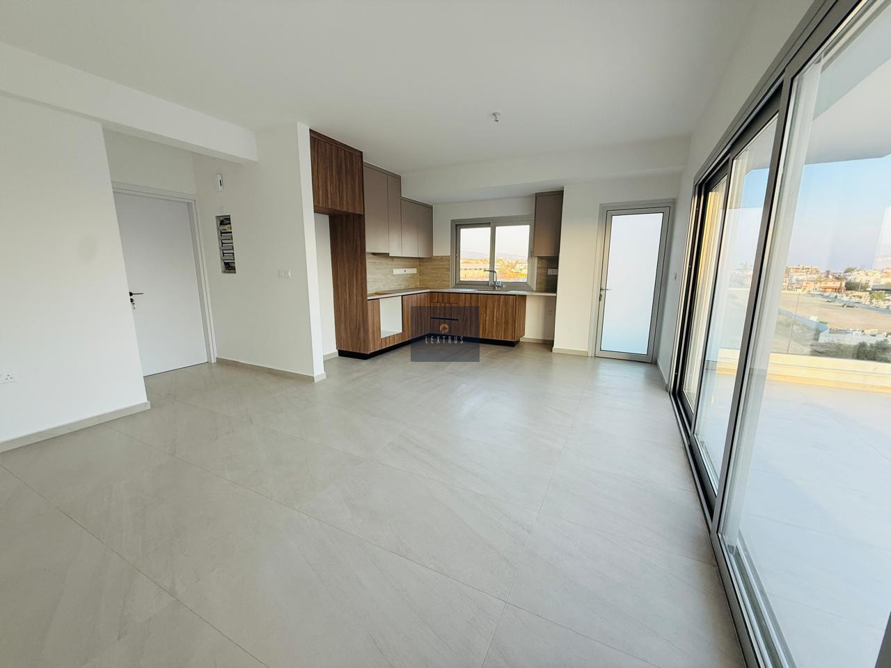 Modern Ypsonas Penthouse Apartment 2 Bedrooms