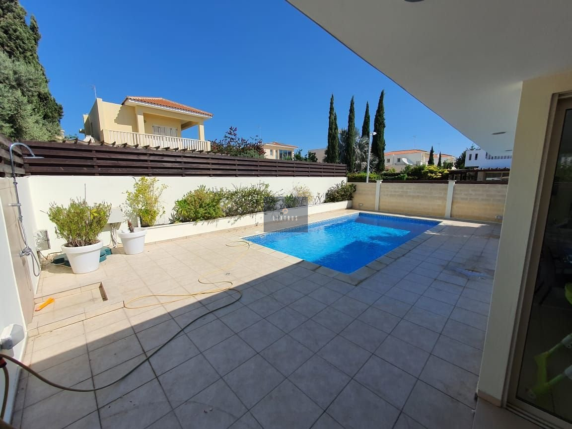 A beautiful 5 bedroom villa in Touristic Area of Pyla 50 m From The Beach, Larnaca