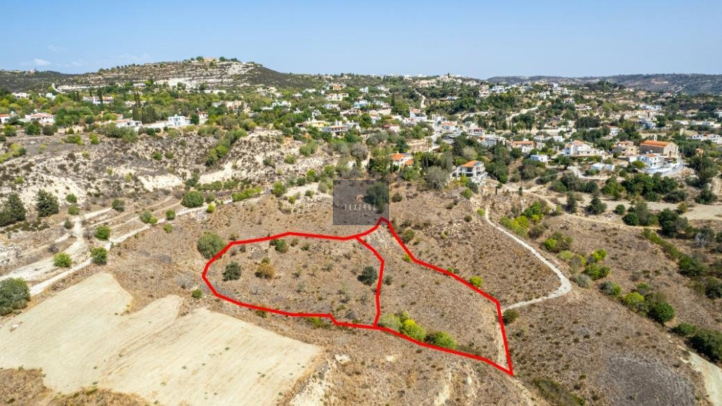 Residential fields in Armou, Paphos