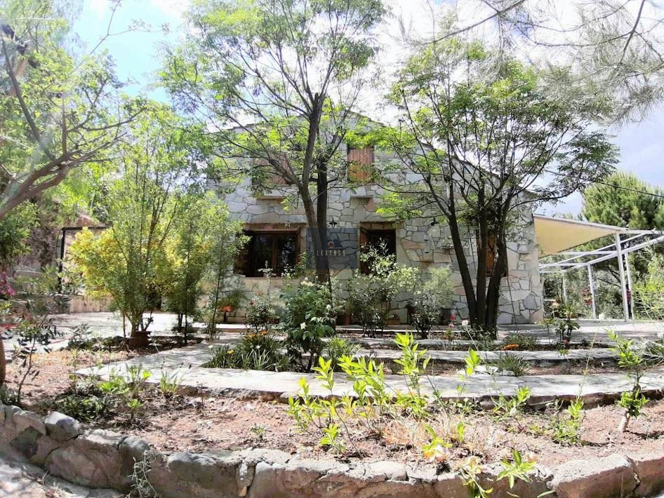 3 Bedroom House On A Farm With Building Permit, Electricity and Water. 8867