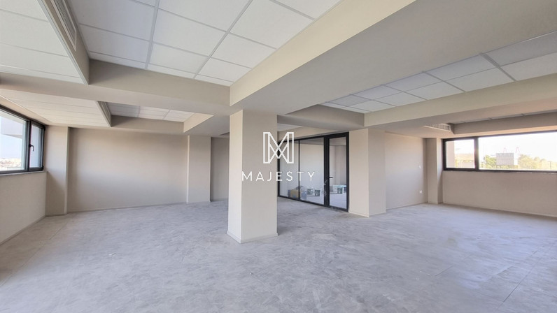 Γραφείο 230 μ² προς ενοικίαση στην τοποθεσία Zakaki, Limassol, Cyprus