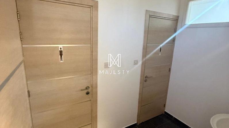 Office 300 m² for rent in Agios Athanasios, Limassol, Cyprus