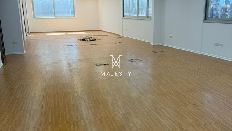 Office 300 m² for rent in Agios Athanasios, Limassol, Cyprus