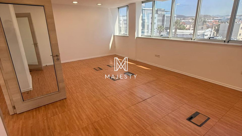 Office 300 m² for rent in Agios Athanasios, Limassol, Cyprus