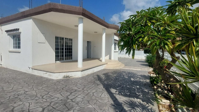 3-bedroom detached house for rent 150 m² in Oroklini (Town), Larnaca City Suburbs, Cyprus