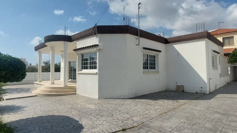 3-bedroom detached house for rent 150 m² in Oroklini (Town), Larnaca City Suburbs, Cyprus