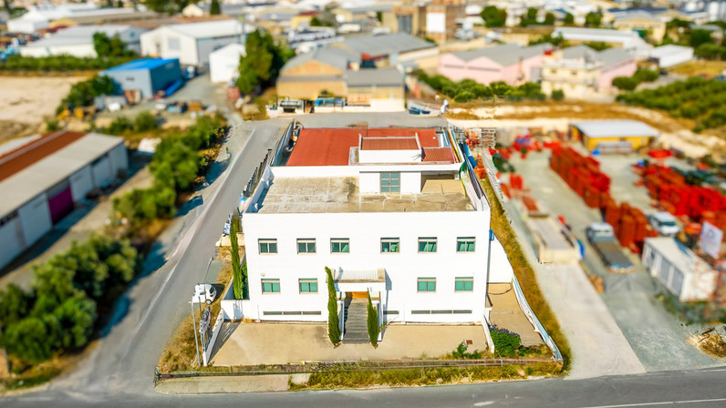 Warehouse 1308 m² for sale in Aradippou - Agios Fanourios, Larnaca City Suburbs, Cyprus