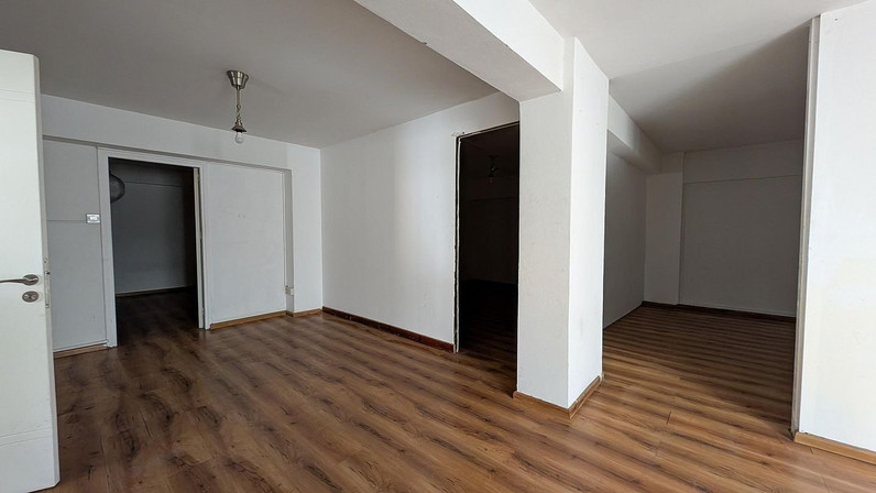 Trading area 140 m² for sale in Nicosia - Agios Antonios, Nicosia City Centre, Cyprus
