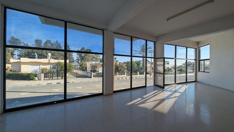 Trading area 200 m² for sale in Anafotida, Larnaca Countryside, Cyprus