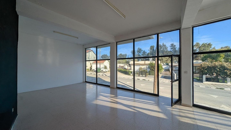 Trading area 200 m² for sale in Anafotida, Larnaca Countryside, Cyprus