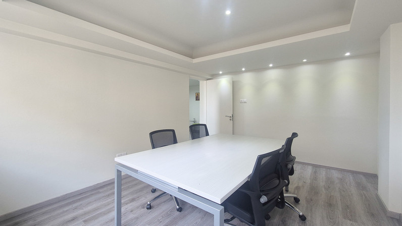 Офис 54 м² в аренду в Nicosia - Tripiotis, Nicosia City Centre, Cyprus