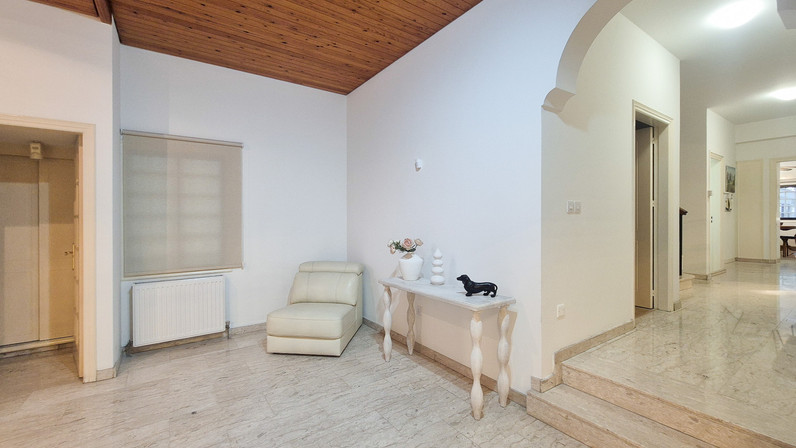 Detached house for rent 336 m² in Strovolos - Chryseleousa, Nicosia City Centre, Cyprus