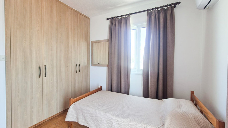 Εμπορικά ακίνητα 61 μ² προς ενοικίαση στην τοποθεσία Oroklini (Tourist), Larnaca City Suburbs, Cyprus
