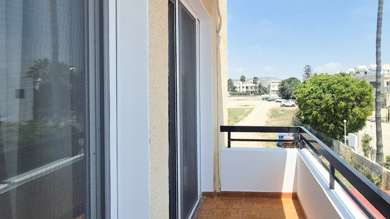 Εμπορικά ακίνητα 61 μ² προς ενοικίαση στην τοποθεσία Oroklini (Tourist), Larnaca City Suburbs, Cyprus