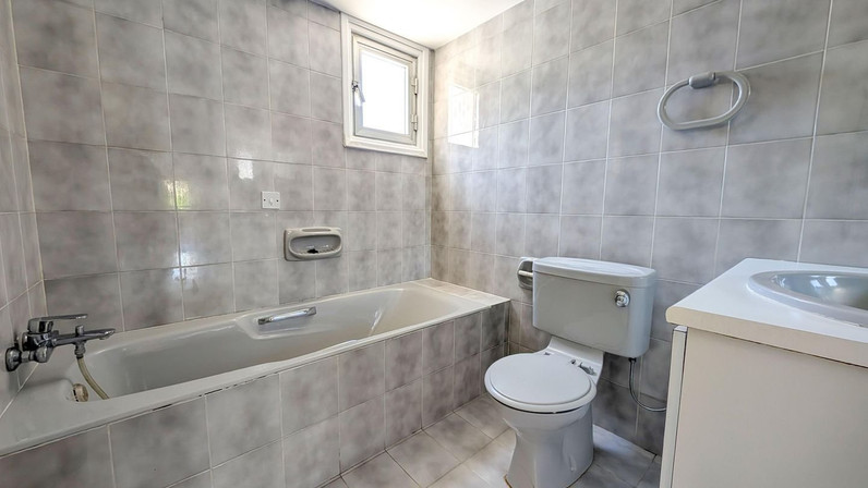 Εμπορικά ακίνητα 123 μ² προς πώληση στην τοποθεσία Strovolos - Agios Dimitrios, Nicosia City Centre, Cyprus