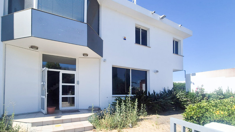 Warehouse 1250 m² for sale in Strovolos - Ap. Varnavas & Ag. Makarios, Nicosia City Centre, Cyprus