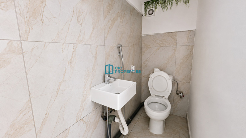 Trading area 60 m² for rent in Faneromeni, Larnaca, Cyprus