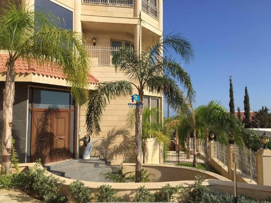 HOUSE FOR SALE OR FOR RENT