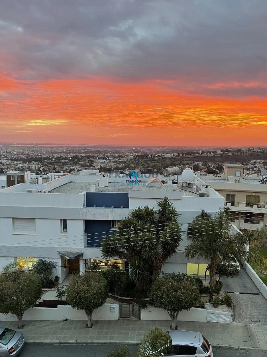 LUXURY VILLA FOR RENT